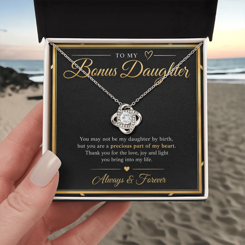 Love Knot Necklace for Bonus Daughter – A Meaningful Gift of Love & Forever