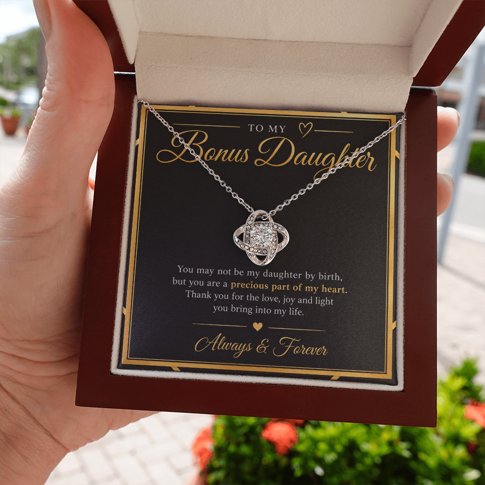 Love Knot Necklace for Bonus Daughter – A Meaningful Gift of Love & Forever